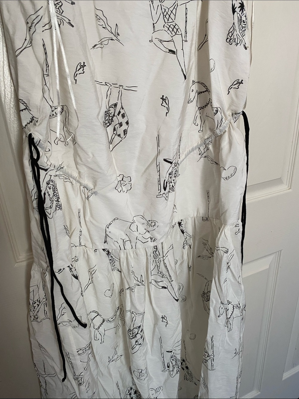 Bimba Y Lola LIMITED edition Dress with Animal Sketch Print Size M/ L - Picture 4 of 9